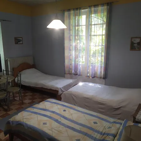 La Grenouille Bed & Breakfast *