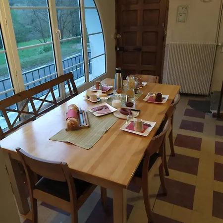 La Grenouille Bed & Breakfast